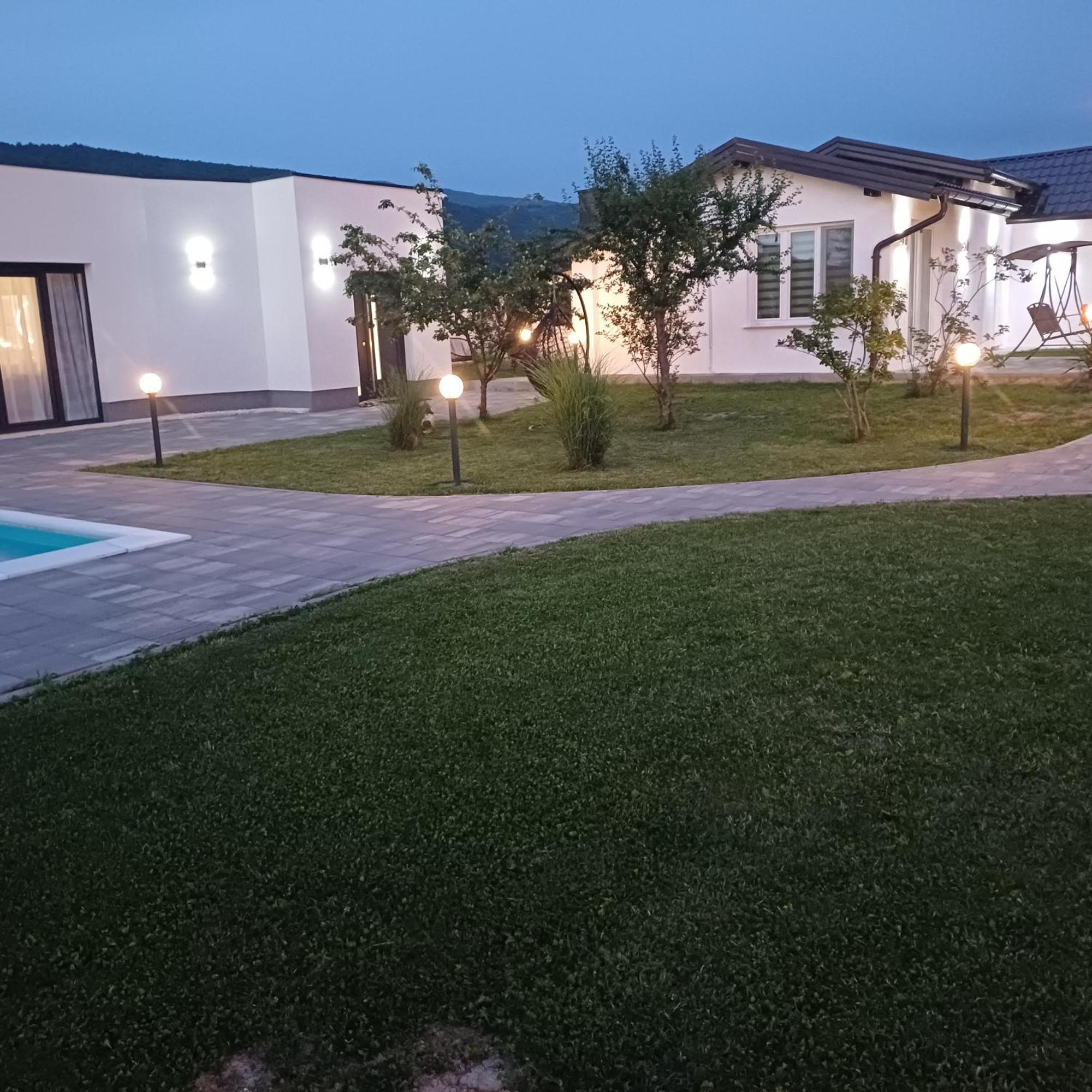 Вилла Family Estate Hadzalova Avlija Бихач Экстерьер фото